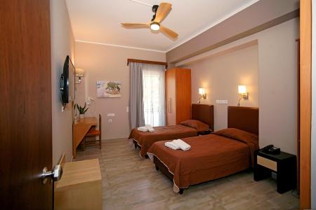 Kyparissia Beach - 87