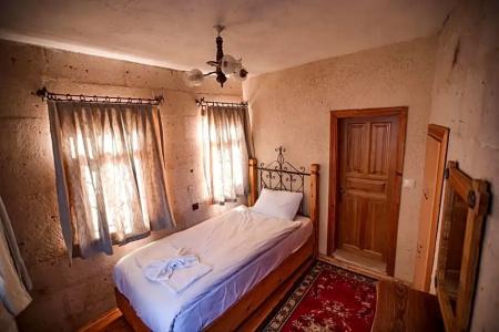 Kookaburra Pension - 23