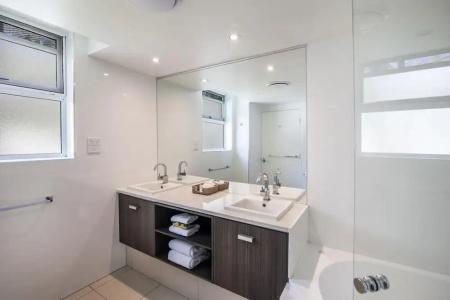 Emerald Noosa - 290