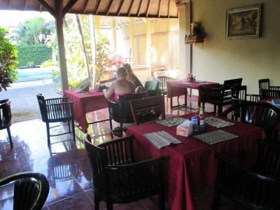 Ayu Beach Inn - 26