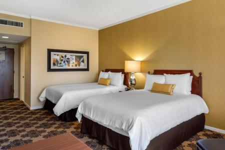 Omni Houston - 2