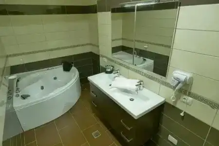 Rozafa - 107