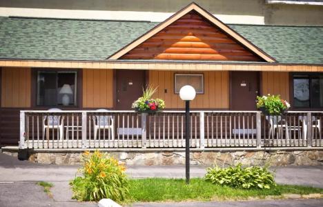Lake Crest Inn - 85