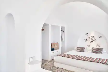 Astra Suites - 393