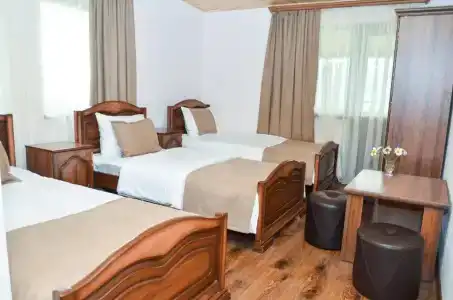 Dzorak - 11