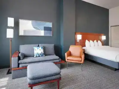 Courtyard Downtown - 62