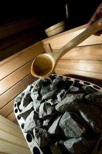 Hare-Tabi Traveler's Inn Yokohama - 12