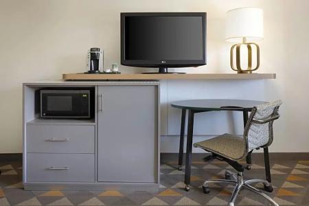 Holiday Inn, An Ihg - 92