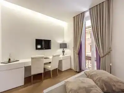 Roma Boutique - 24