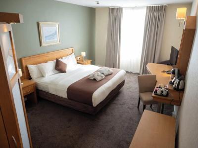 Future Inn Cardiff Bay - 5