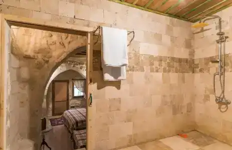 Atilla's Cave - 140