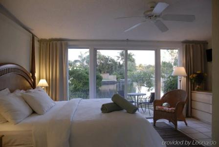 The Cabanas Guesthouse & Spa - Gay Men's Resort - 9