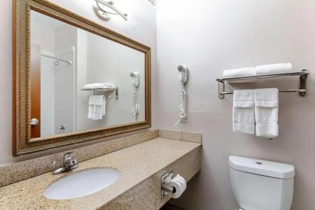 Quality Suites - 20