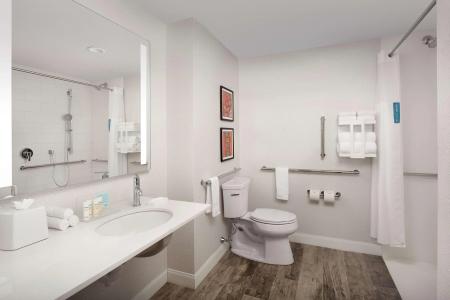 Hampton Inn Logan Airport Chelsea - 6