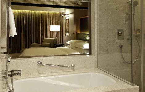 Sheraton Grand Bangalore at Brigade Gateway - 10