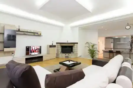 Central Park Residence - 88