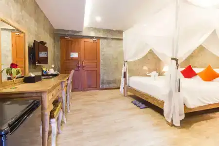 The Chaya Resort and Spa - 8
