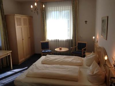 Roter Hahn - Bed & Breakfast - 30