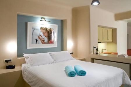 Voreina Gallery Suites - 31