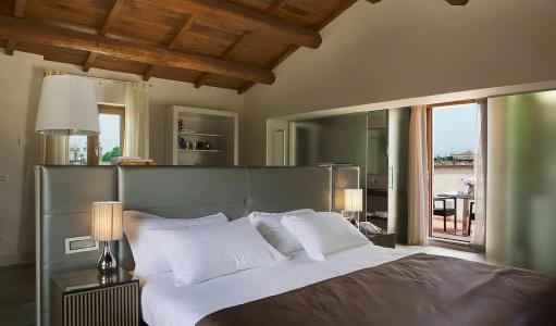 Navona Palace Luxury Inn - 3