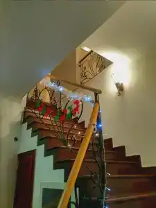 Corner - 16
