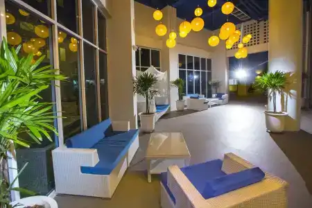 GrandBlue Resort & Beachclub - 1