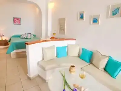 Kima Oia Suites - 3