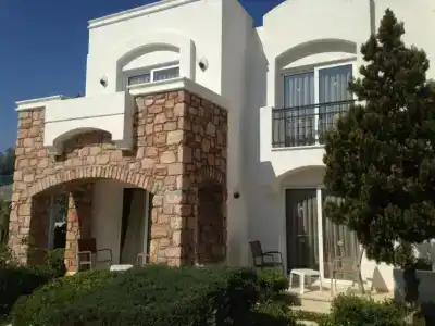 Costa Sariyaz - 33