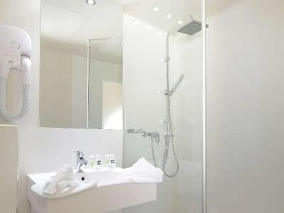Mercure Paris Opéra Faubourg Montmartre - 51
