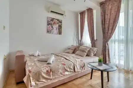 Elena - 248