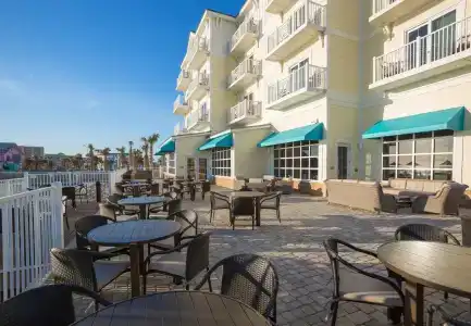 SpringHill Suites by Marriott - 10