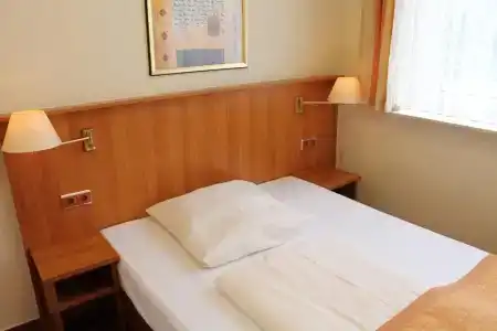 Traveller - 30