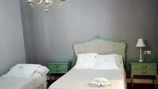 Le Petit Paris - 28