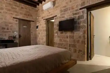 Ancient Knights Luxury Suites - 59