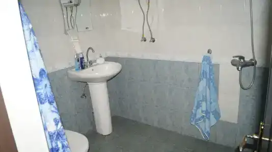 Komitas Avenue Guest House - 9
