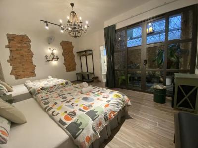 Lucas Inn - 50