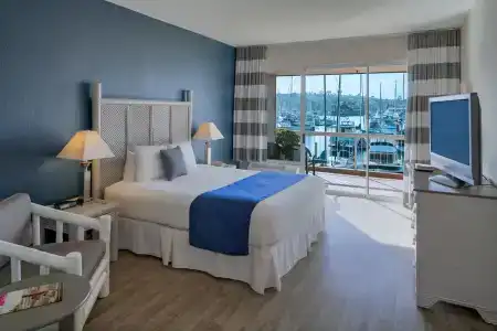Bay Club and Marina - 6