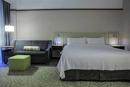 Hilton Garden Inn Montreal Airport - 44