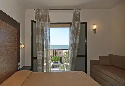 Eden - 6