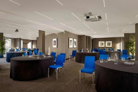 Montcalm East, Autograph Collection - 39