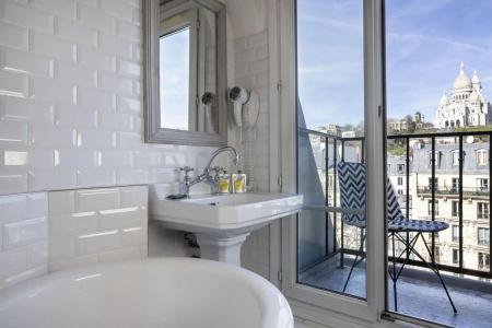 Le Regent Montmartre by Hiphophostels - 17