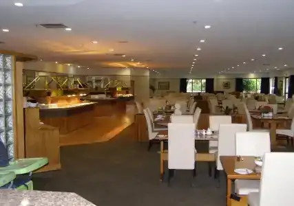 Distinction & Conference Centre - 27