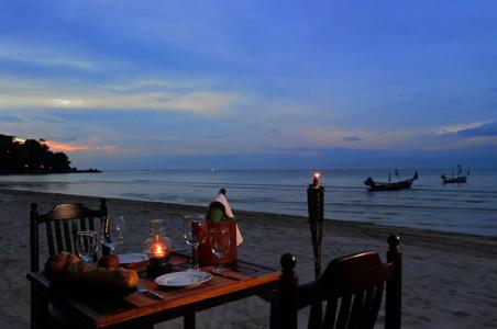 Thai Kamala Beach Front - 10