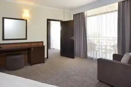 Nobel Ultra All Inclusive - Free Beach Access - 50
