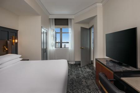 Hilton Boston Downtown/Faneuil Hall - 6
