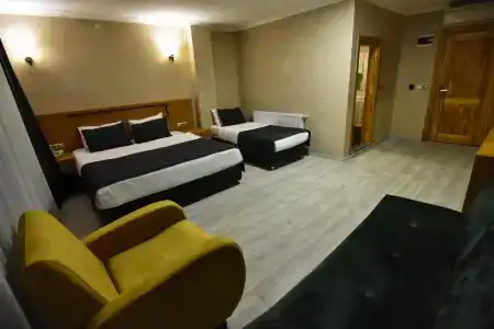 Sandal Otel - 94