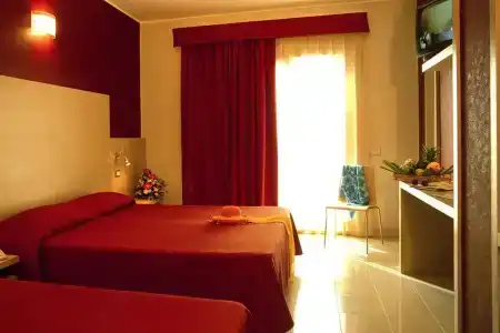 GranSerena - 4