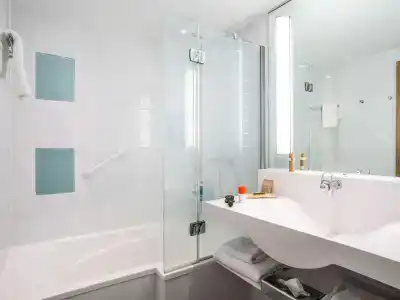 Novotel Glasgow Centre - 7