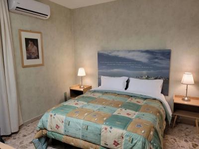 Mare Nostrum Petit Hôtel - 81