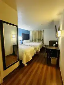 SureStay Plus by Best Western East - 49